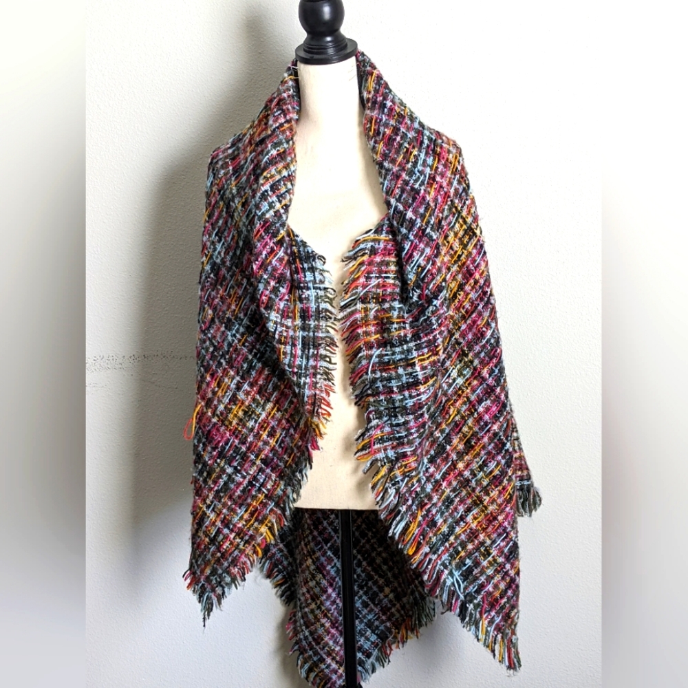 😍 Beautiful multi-color shawl/cape/wrap/poncho Apt 9. One size.